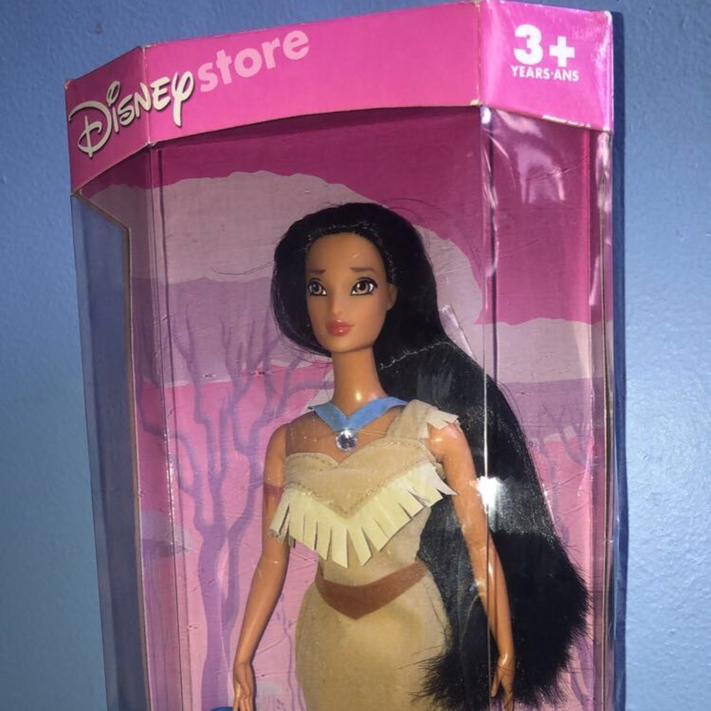 2000’s Disney Store Princess Pocahontas